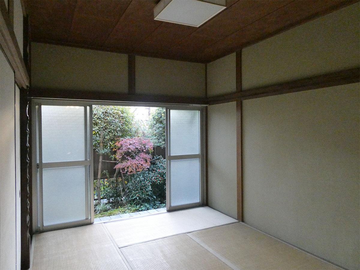 世田谷区用賀の賃貸物件/窓は全て曇りガラス