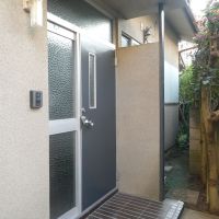 世田谷区用賀の賃貸物件/玄関の雰囲気も渋い！