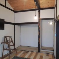 埼玉県蕨市中央の賃貸物件/押入や床の間はオープンな収納に改装