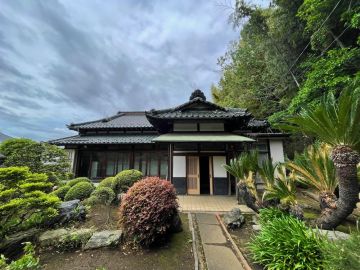横浜市南区六ツ川の売買物件/広い敷地に悠然と佇む弘明寺平屋