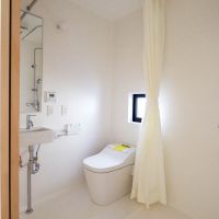 杉並区和泉の賃貸物件/トイレの手前に洗面スペース