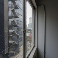 台東区柳橋の賃貸物件/窓から斜め方向を見ると隅田川も見える