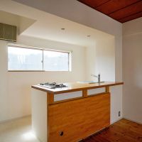 中央区築地の賃貸物件/折りたたむとこんな感じです。窓は南西向きなので明るいキッチンです