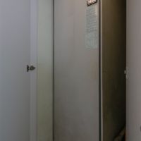 町田市大蔵町の売買物件/地下1階：もともと使われていた電気温水器ですが、今はもう使用していない状況（現状のまま引き渡し）