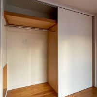 新宿区下落合の賃貸物件/リビングに大きなクローゼット