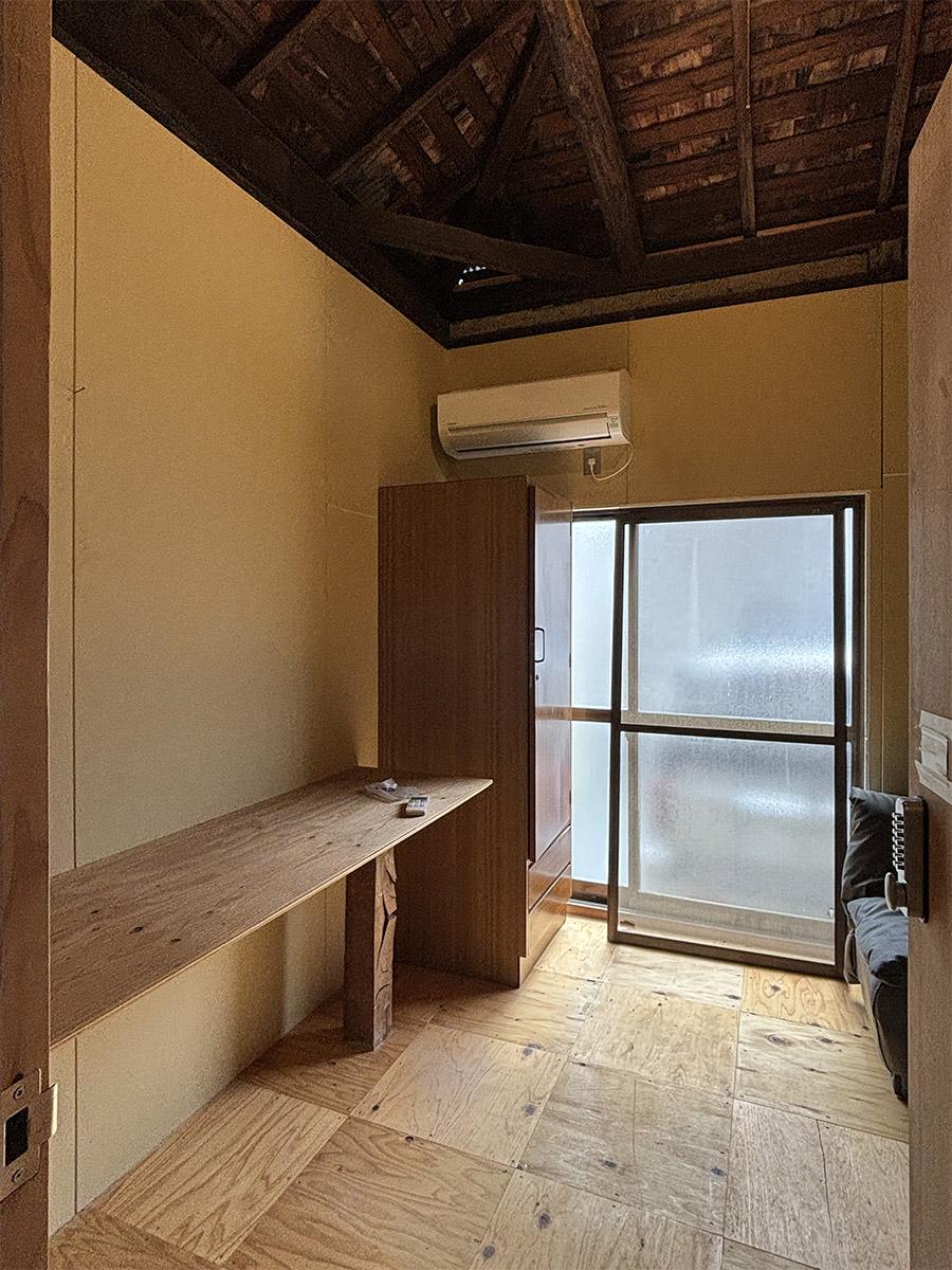 墨田区京島の賃貸物件/C号室：L字型の形をした部屋