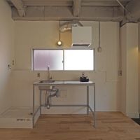 千代田区岩本町の賃貸物件/洗濯機置場とキッチン