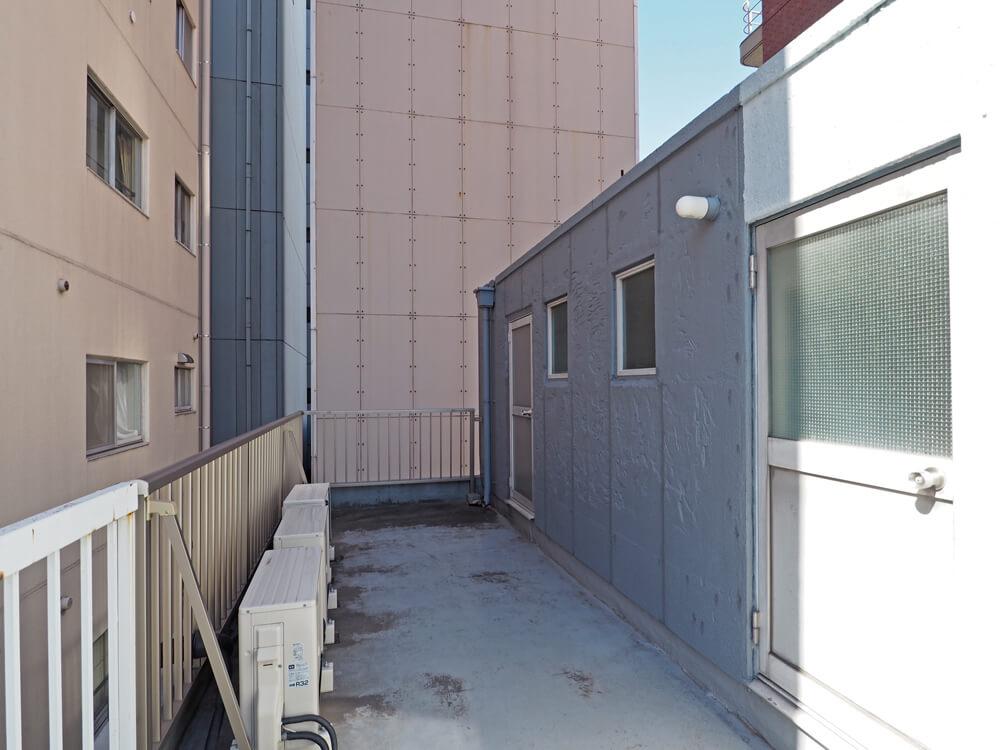 千代田区岩本町の賃貸物件/屋上に専用で使える倉庫があります