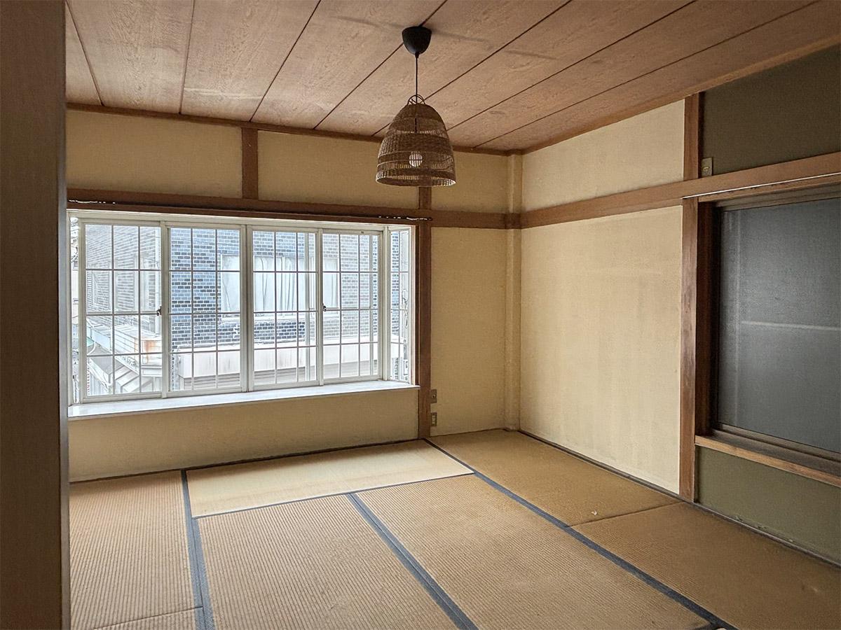 荒川区西尾久の賃貸物件/2階：東側（商店街側）の和室