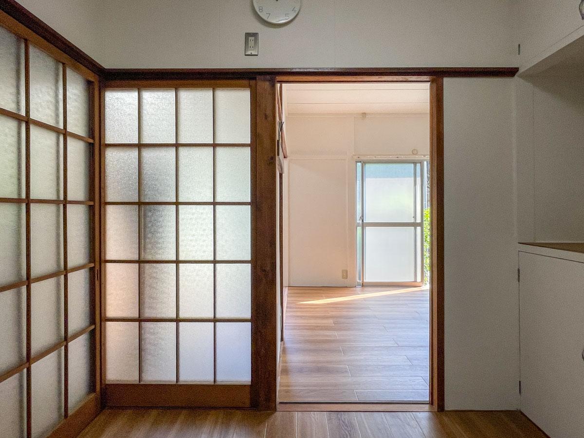 板橋区赤塚の賃貸物件/レトロな建具が残っているのが素敵