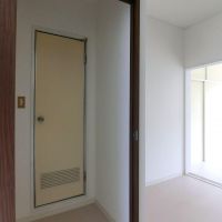 大田区蒲田の賃貸物件/ユニットバスの前にもう1つ扉を設置