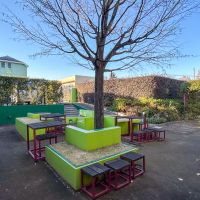 横浜市青葉区荏田北の賃貸物件/「アウトドアリビング」のコンセプトで作られた、共用の庭があります