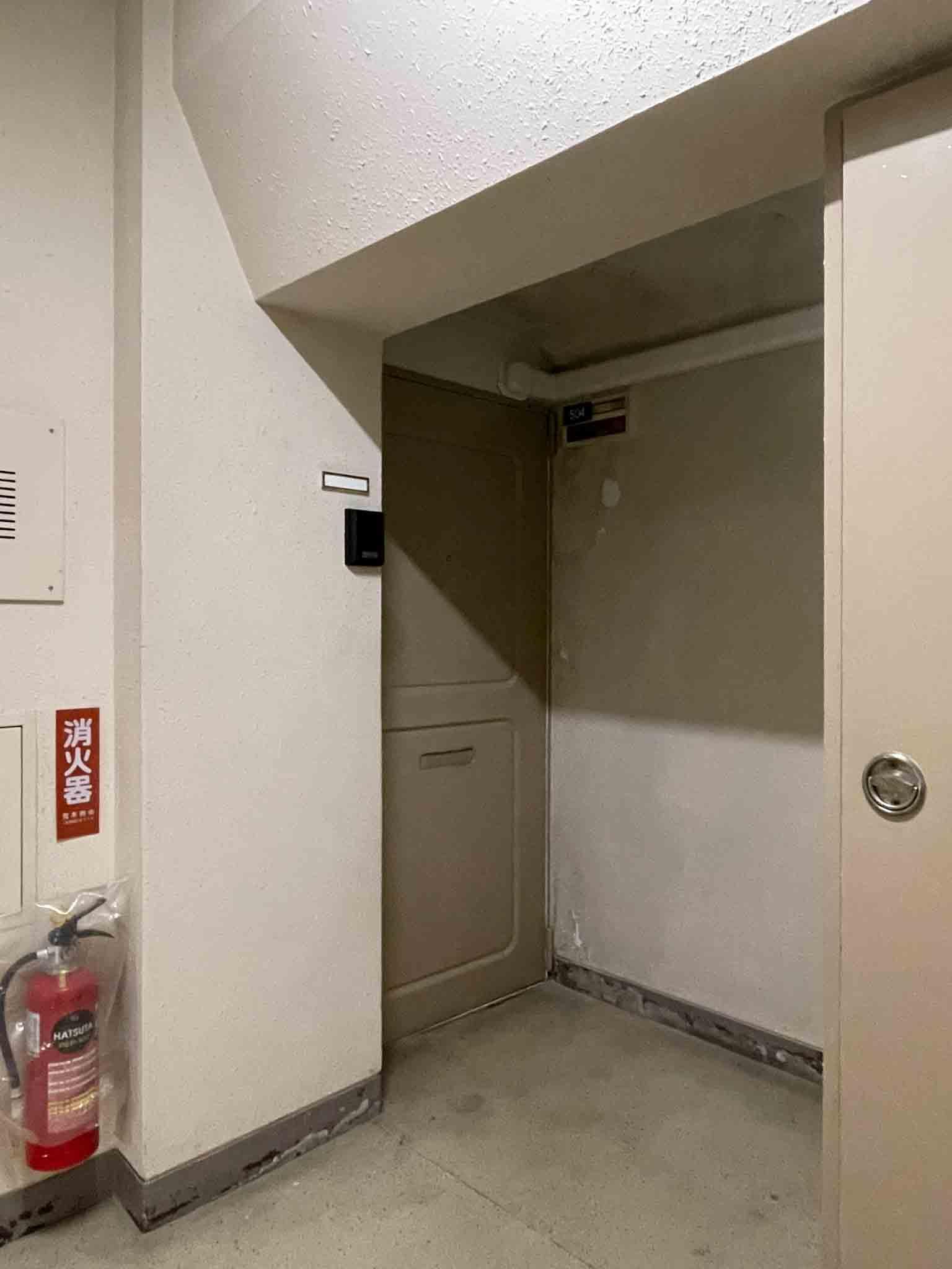 大田区田園調布の賃貸物件/玄関外、共用部