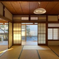 杉並区松ノ木の賃貸物件/障子を通る光が優しい。じっと庭を眺めていたい気持ちです