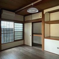 杉並区松ノ木の賃貸物件/1階：北側の洋室は日が入らず、かなり暗いです（エアコンあり）