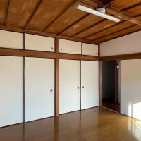 杉並区松ノ木の賃貸物件/2階：西側の洋室。北側は1面押入れです