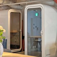渋谷区桜丘町の賃貸物件/3階のラウンジにはフォンブースが２つあります