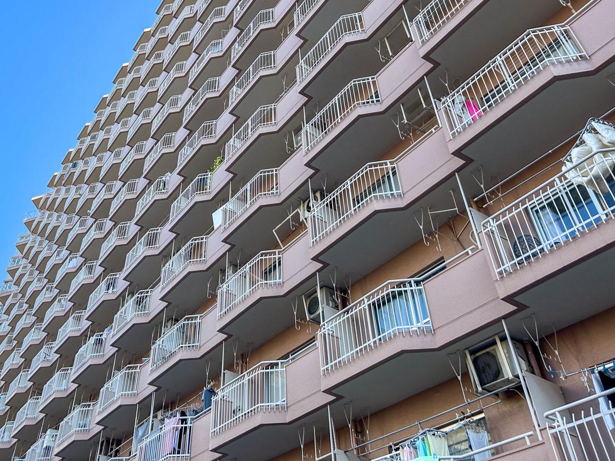 中央区築地の賃貸物件/近くで見るとなかなか迫力があります
