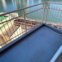 中央区築地の賃貸物件/川が良く見えるところだけ、広めにつくられたバルコニー