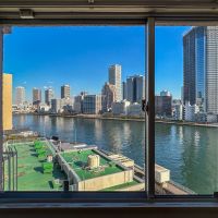 中央区築地の賃貸物件/5.5帖の洋室から見える景色もすてき