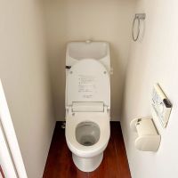 横浜市青葉区荏田北の賃貸物件/1階：ウォシュレットトイレ