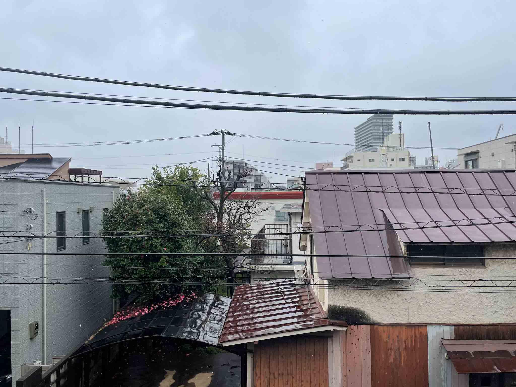 渋谷区幡ヶ谷の賃貸物件/ベランダからの眺め。空はしっかりと見えます
