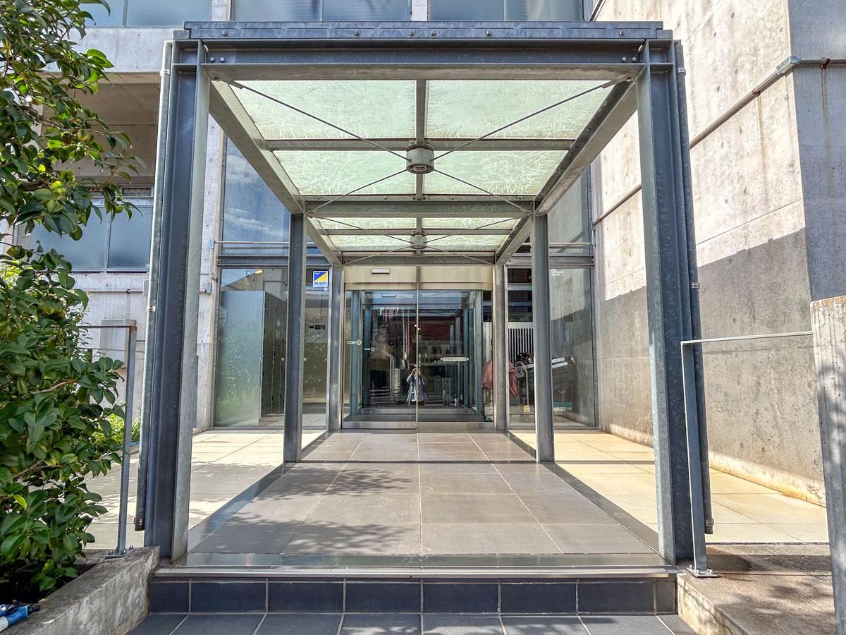 世田谷区南烏山の賃貸物件/エントランス