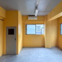 中央区日本橋馬喰町の賃貸物件/3階：トイレとミニキッチンがあるフロア