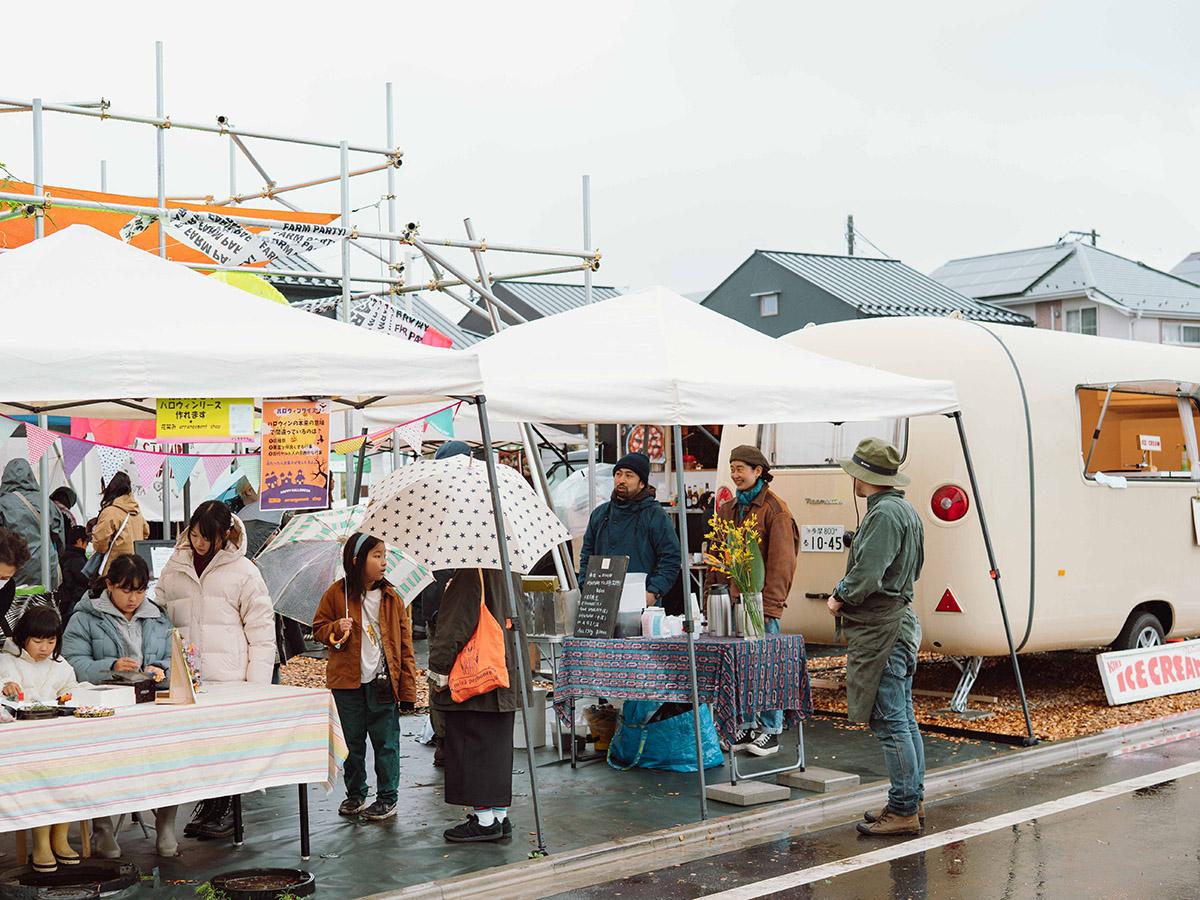 西東京市柳沢5-3の売買物件/農園で行ったイベントの様子。雨にもかかわらず、多くの方が来てくれました。撮影：丹下恵実