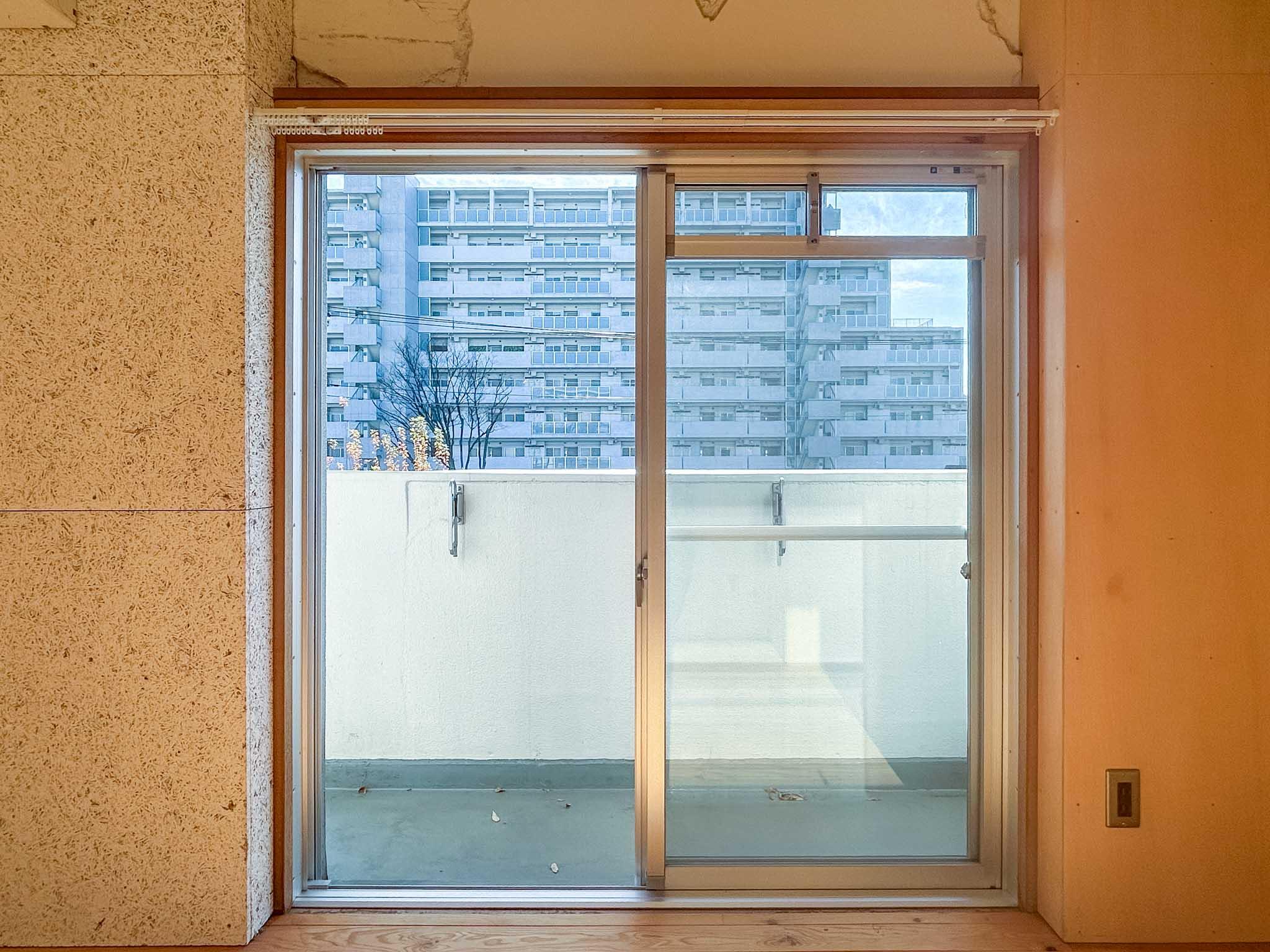 足立区東綾瀬の賃貸物件/掃き出し窓からの景色