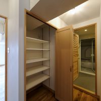 杉並区永福の売買物件/廊下の収納