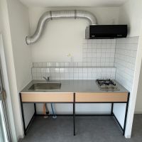 立川市幸町の賃貸物件/2口ガスコンロのステンレスキッチン。toolboxの白タイルを採用していただきました