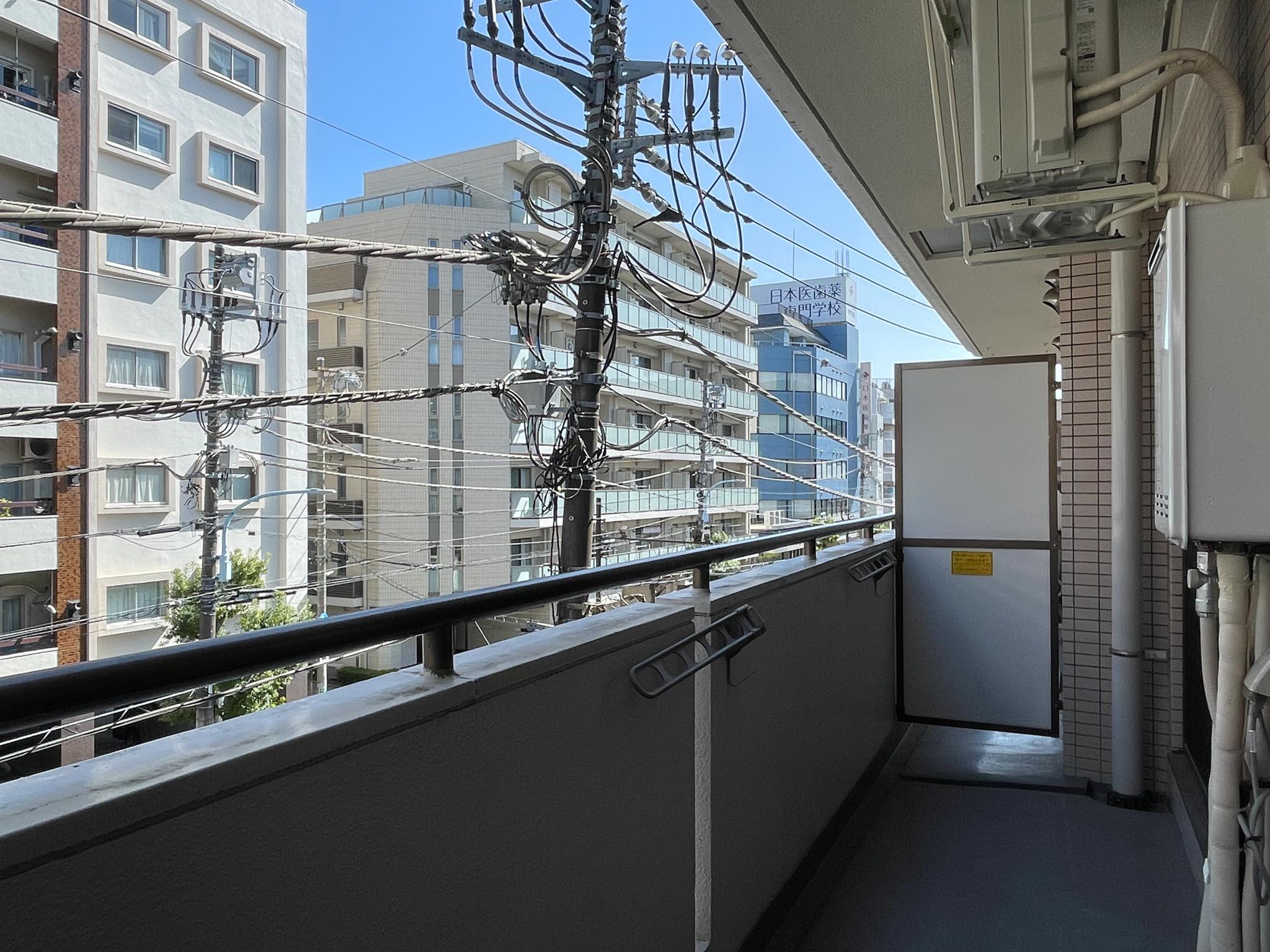 杉並区高円寺南の賃貸物件/303：ベランダ