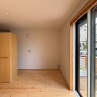 東久留米市小山の売買物件/庭のウッドデッキにも出られる