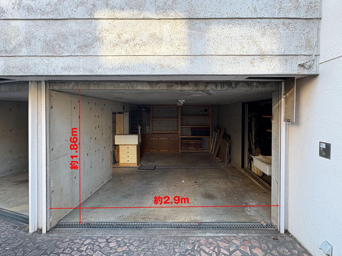 練馬区春日町の賃貸物件/建物に向かって右側のガレージ　寸法は現地で計測したものです　