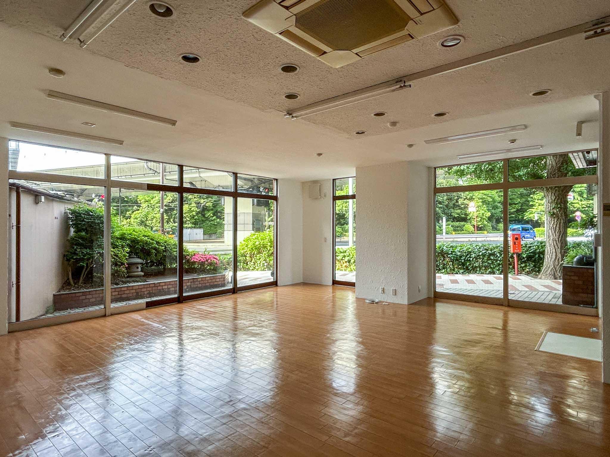 品川区上大崎の賃貸物件/道路に向けて、大きく開いた路面区画