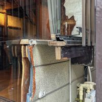 江東区清澄の賃貸物件/きれいに削り取られた断面。外壁のつくりが丸見え