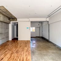 中野区中野の賃貸物件/バルコニー側から部屋を見て（302号室）