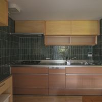 大田区南馬込の賃貸物件/キッチンはガスコンロ3口と食器洗浄機付き