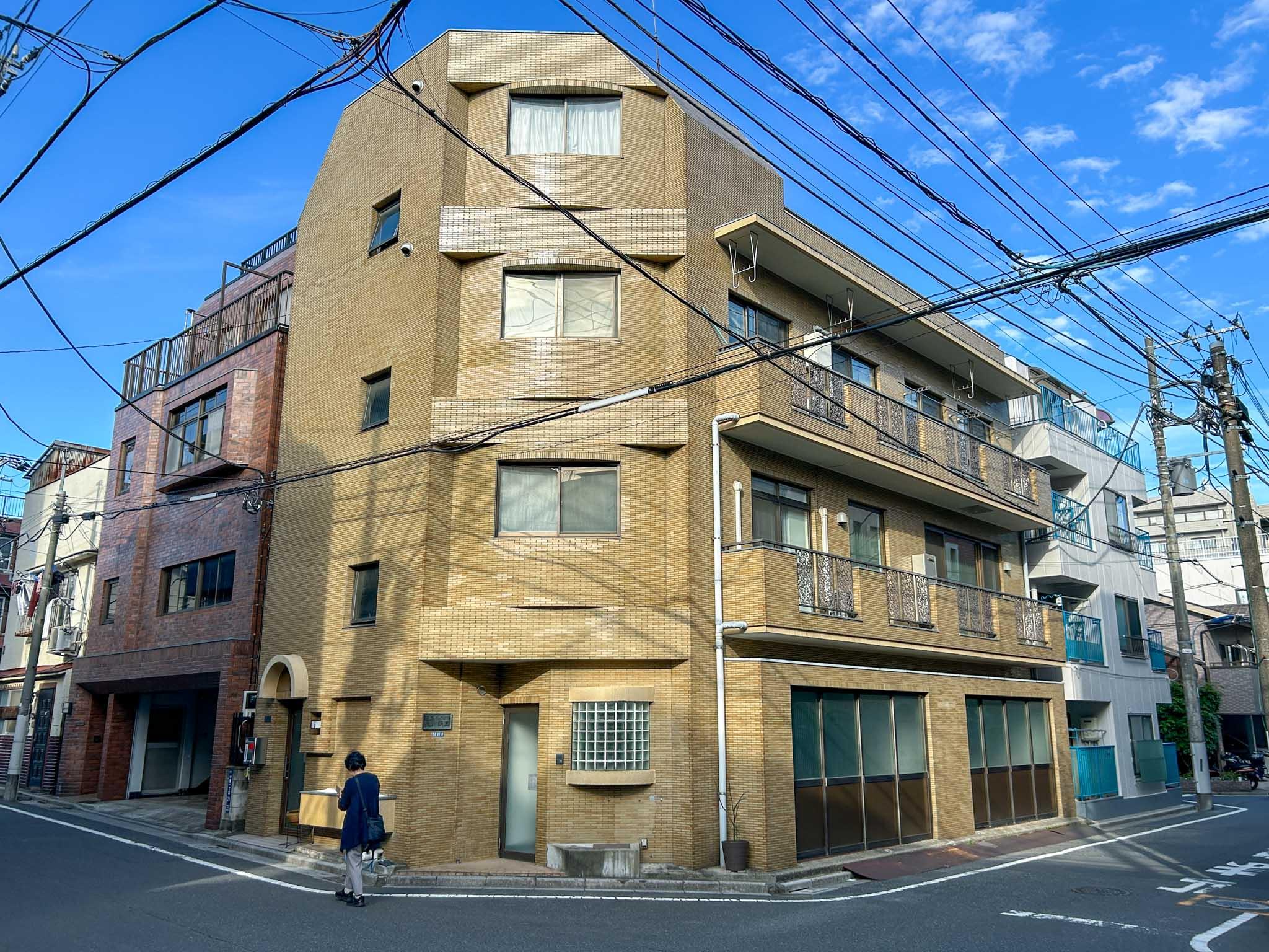 北区中里の賃貸物件/紙の加工工場だった建物