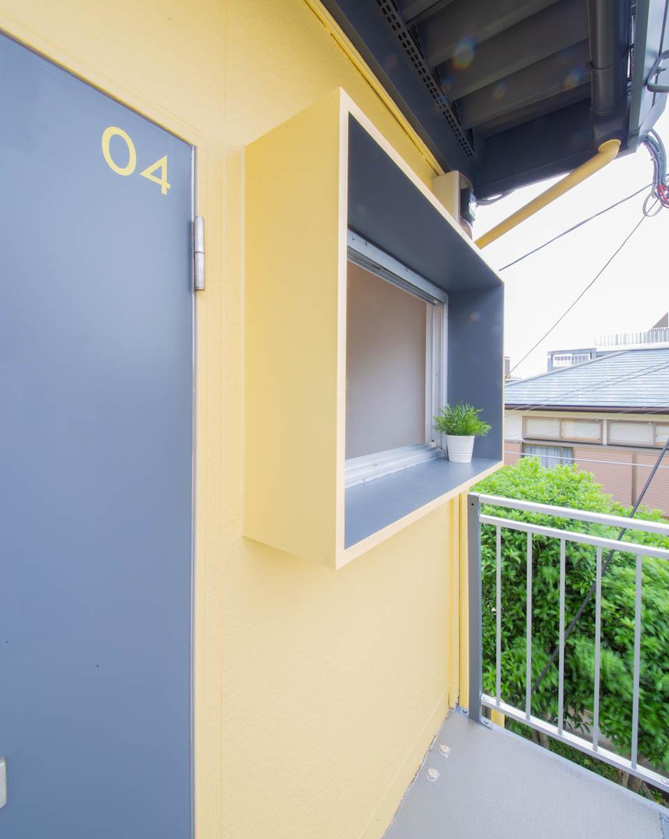 板橋区大谷口上町の賃貸物件/玄関脇の出窓の部分でテイクアウトの食品販売等が可能