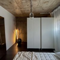 世田谷区奥沢の売買物件/可動棚でゆるやかに分けられています
