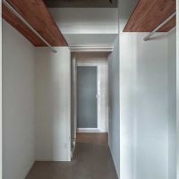 渋谷区恵比寿の売買物件/寝室と洗面脱衣室の間にあるウォークスルークローゼット