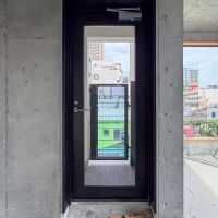 目黒区上目黒の賃貸物件/ドアの幅は少し狭めです