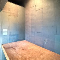 練馬区石神井台の売買物件/中は照明が設置され、壁には和紙が貼られています