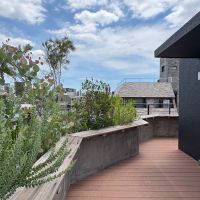 文京区千石の賃貸物件/5階まで上がると屋上がある