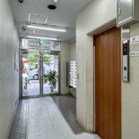 横浜市中区野毛町の売買物件/エントランスホール