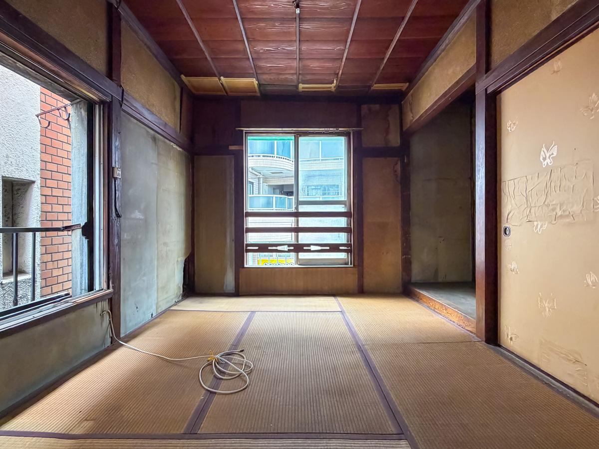 中野区上高田の賃貸物件/2階の通りに面した部屋