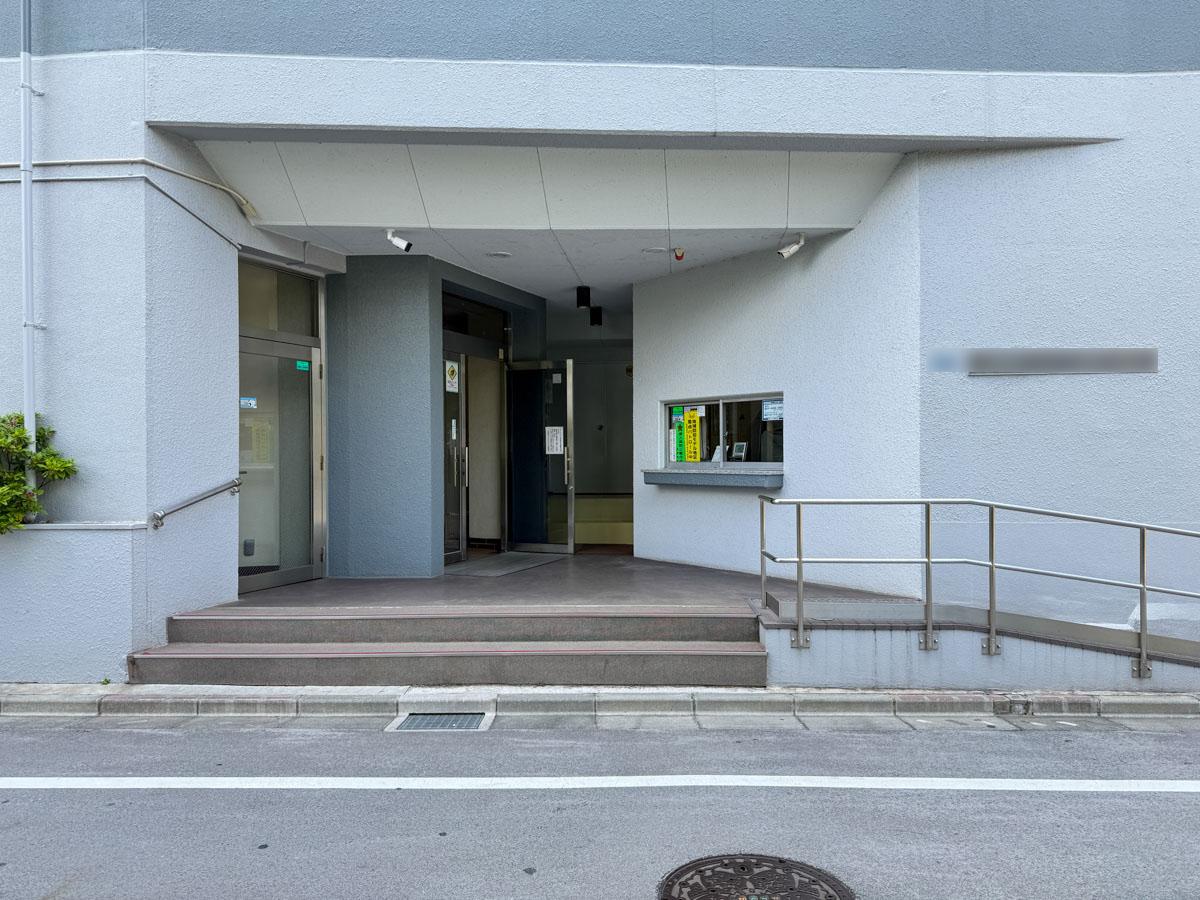 新宿区北新宿の売買物件/エントランス