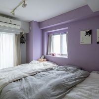神奈川県相模原市南区相模大野の売買物件/Bed Room1。壁面はきれいなラベンダー色に塗装されています
